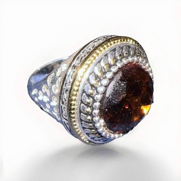 Premier Designs Jewelry - Signed PD PREMIERE DESIGN Goldtone Rim With Amber Color Stone Round‎ Size 8 Ring